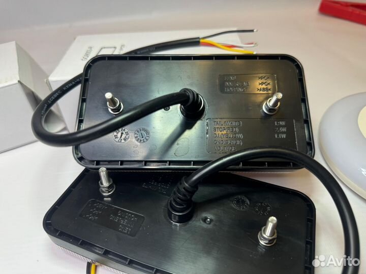 Фонари LED задние стопы 12/24V