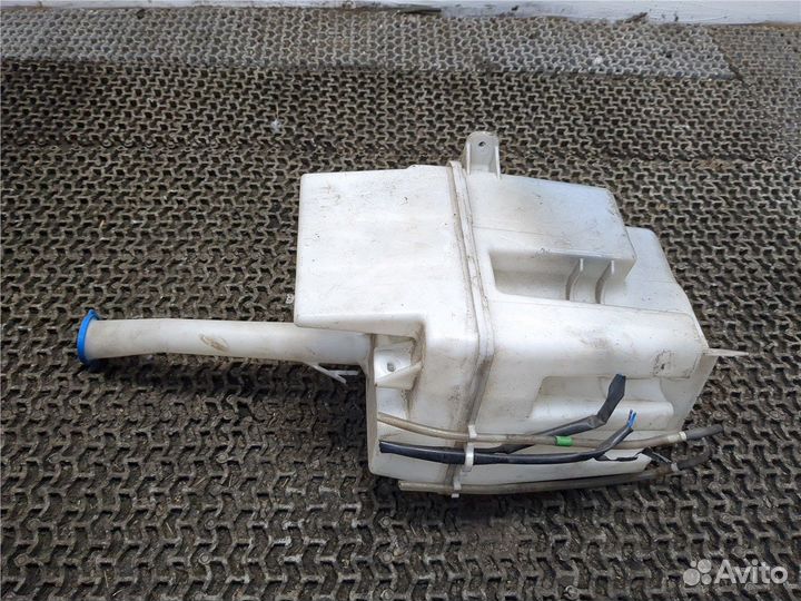 Бачок омывателя Toyota Corolla E12, 2005