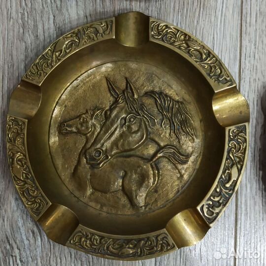 Тарелки из бронзы