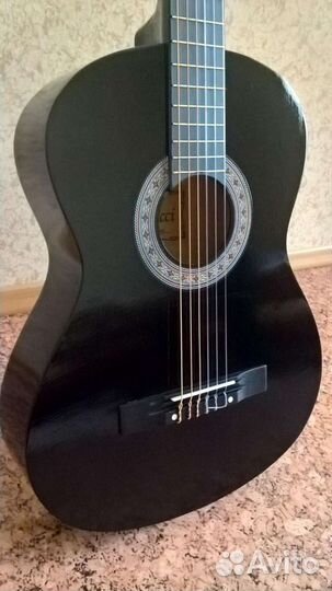 Гитара классическая Новая. Доставка на дом