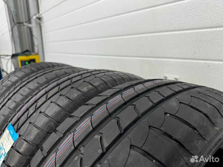 Goodyear EfficientGrip 195/60 R16 90H