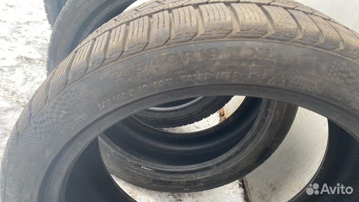 Continental ContiWinterContact TS 860S 245/40 R19 и 245/40 R19 96V