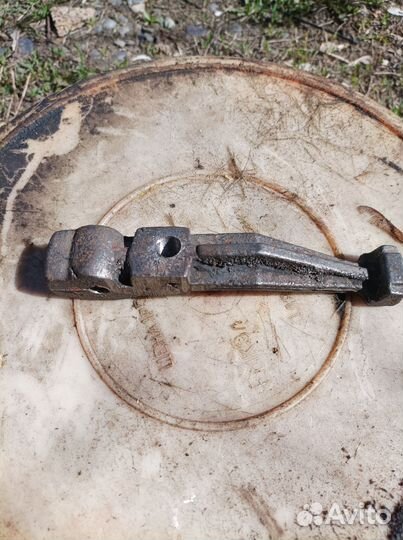 Рычаг отжимной муфты вом Т-40