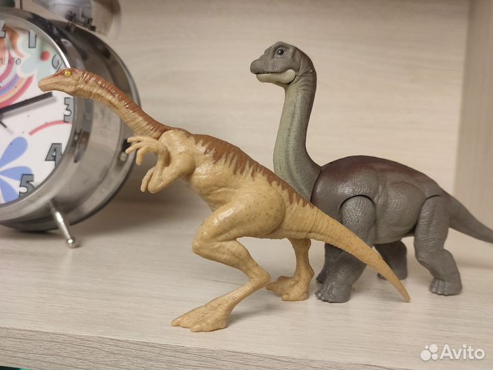 Динозавры jurassic world