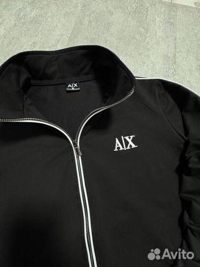 Костюмы для спорта Armani удобные