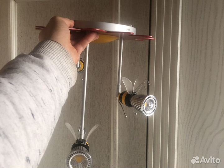 Люстра в детскую, пчелки