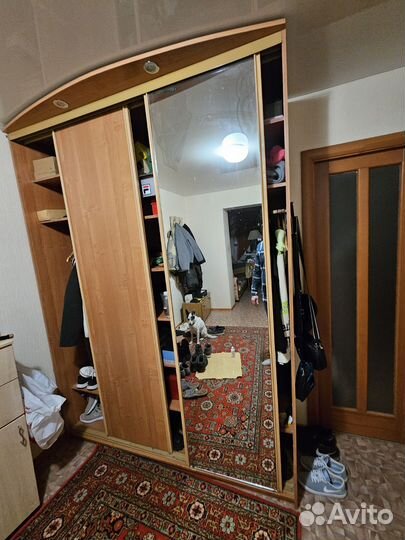 Шкаф и два дивана