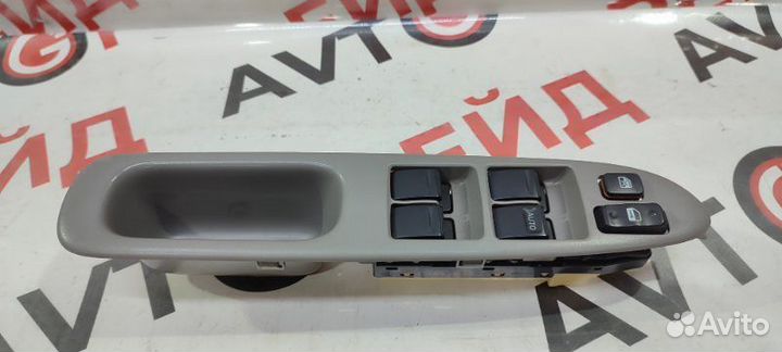 Блок управления стеклоподъемниками Toyota Vista