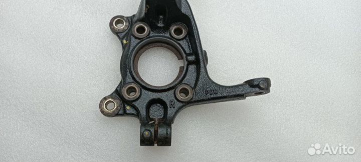 Кулак поворотный передний правый Kia K5 DL3 G4NA