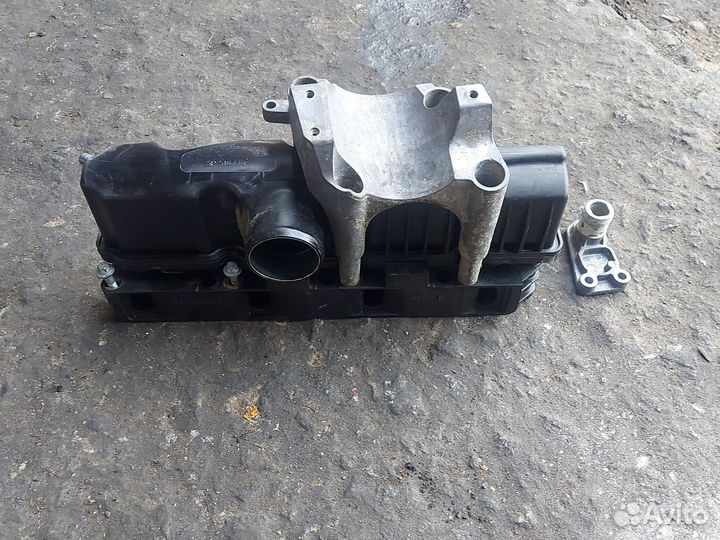 Коллектор впускной Мерседес Спринт 906 A6460900837