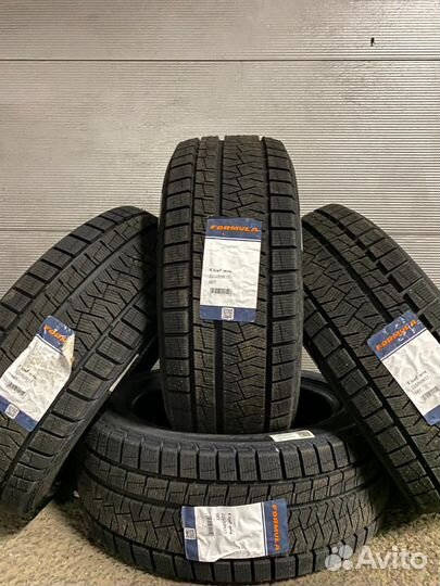 Pirelli Formula Ice FR 215/55 R17 98