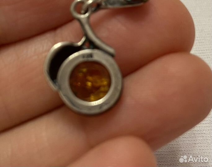 Серебряные серьги с янтарем 