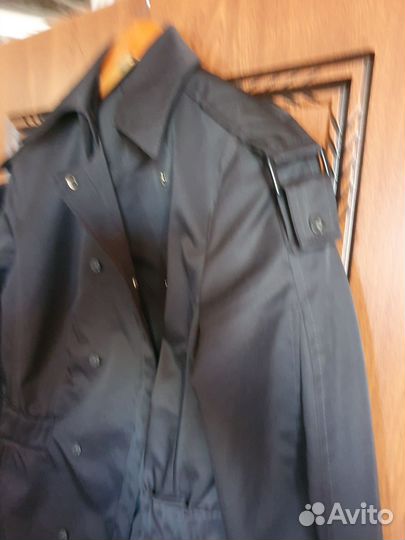 Ветровка женская