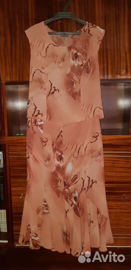 Костюм женский