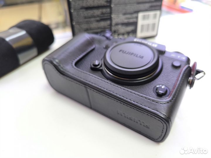 Чехол кожаный Fujifilm BLC-XT3 для Fujifilm X-T3