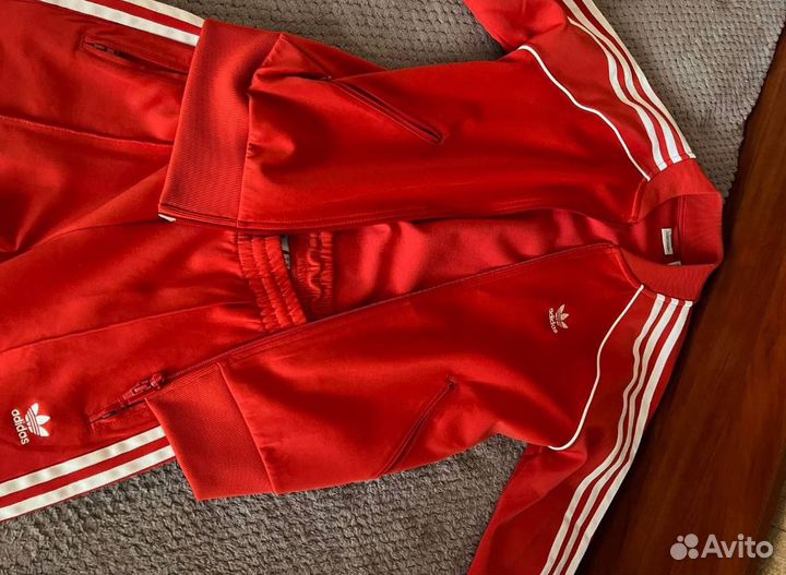 Спортивный костюм adidas