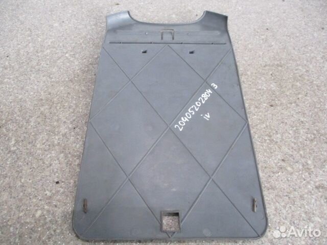 Крышка бардачка Iveco 504071667