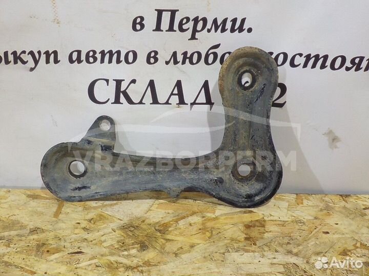 Кронштейн подрамника Toyota Corolla