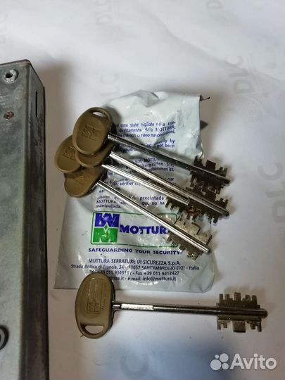 Дверной замок Mottura италия