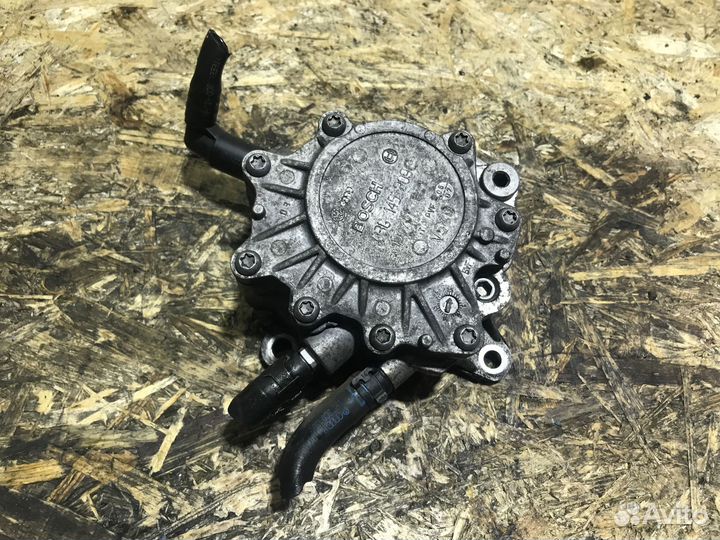 Насос вакуумный 03G145209C VW Passat (B6) 2005-201