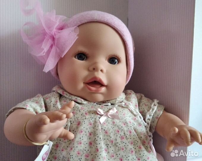 Новая, в коробке, испанская кукла-малышка 50 см