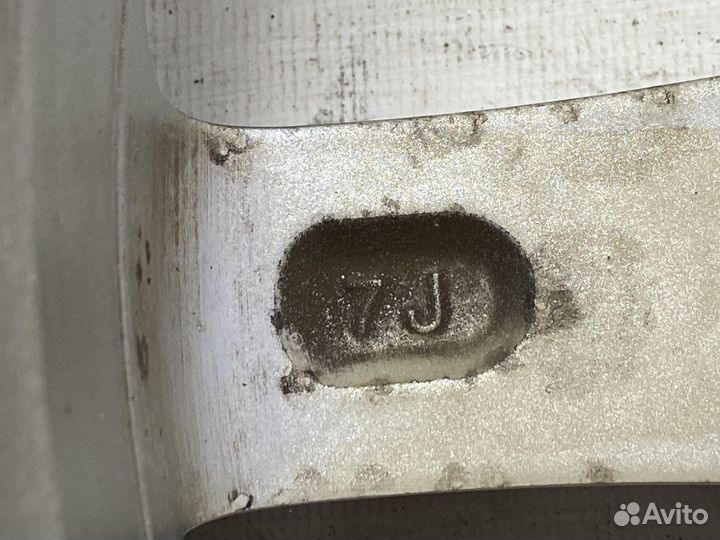 Диски Toyota R17 5/114.3 цо 60.1 мм