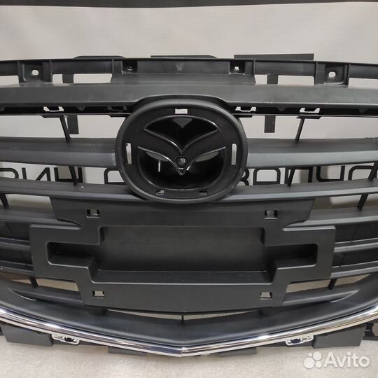 Решетка радиатора mazda 3 BM дорест