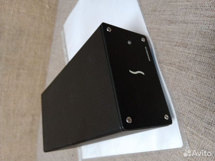 Thunderbolt 2 -to-PCIe Sonnet Echo Express