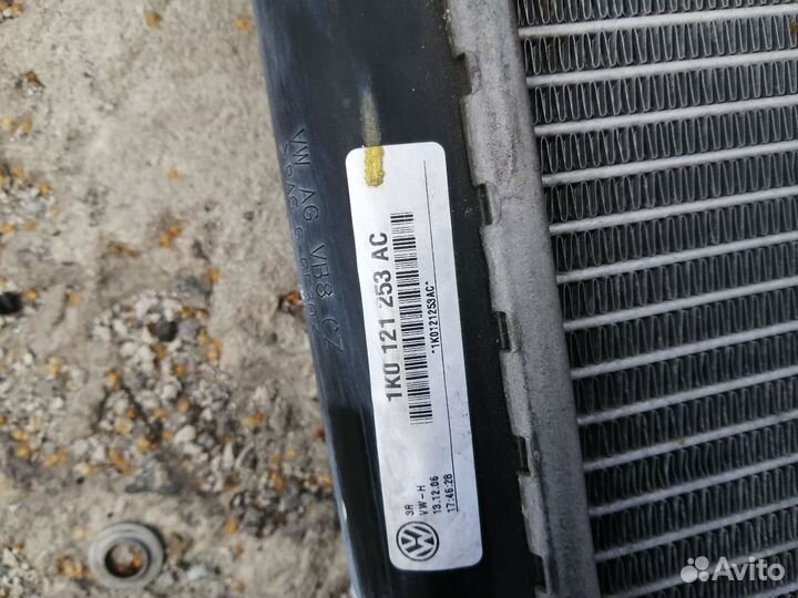 Радиатор Охлаждения Пассат Б6 1K0121253AC