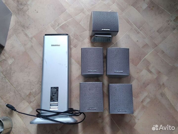 Акустическая система для дом.кинотеатра