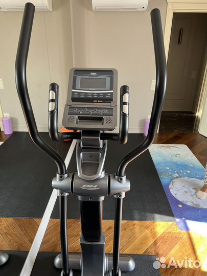 Эллиптический тренажер BH khronos generator