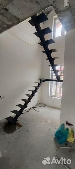 Лестница на металлокаркасе