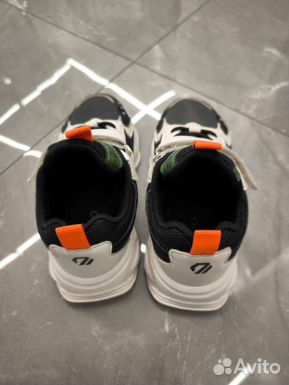 Кроссовки детские 29 размер