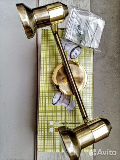 Светильник настенный новый (античная бронза+золото