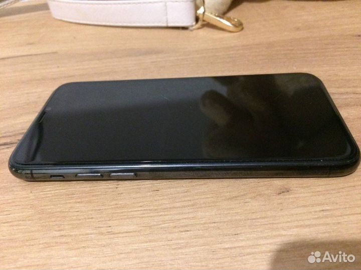 iPhone 11 Pro, 64 ГБ