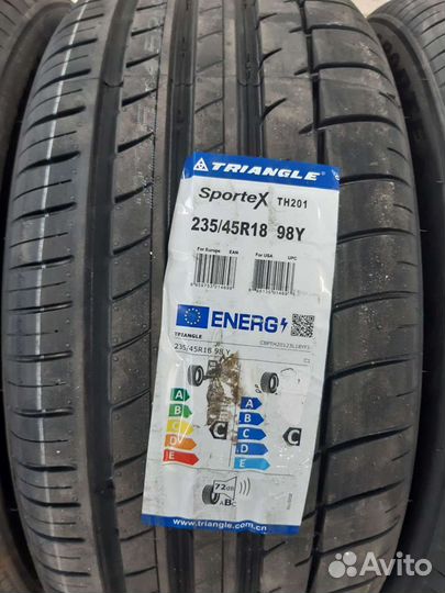 Triangle TH201 235/45 R18