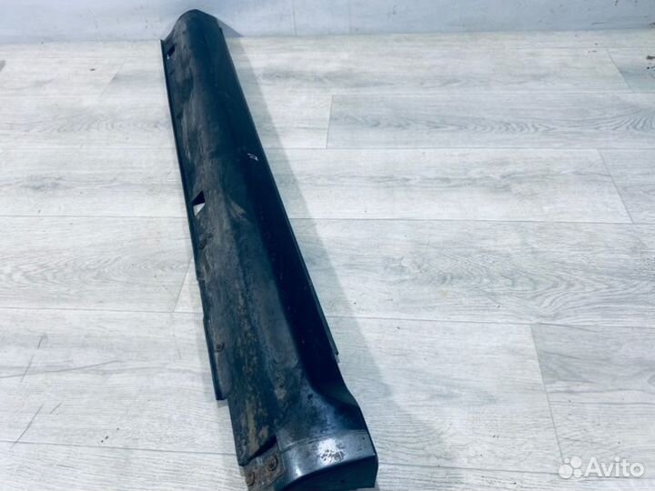 Накладка передняя правая Kia Sorento SUV D4CB 2002