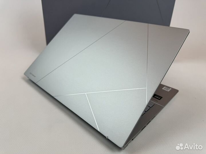 Красивейший Zenbook Ultra 2024 7/32Gb/1Tb