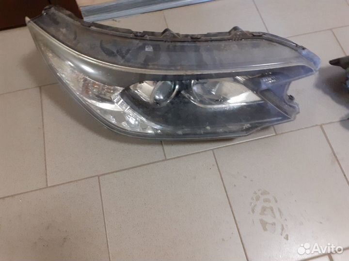 Фара галоген правая хонда CR-V IV