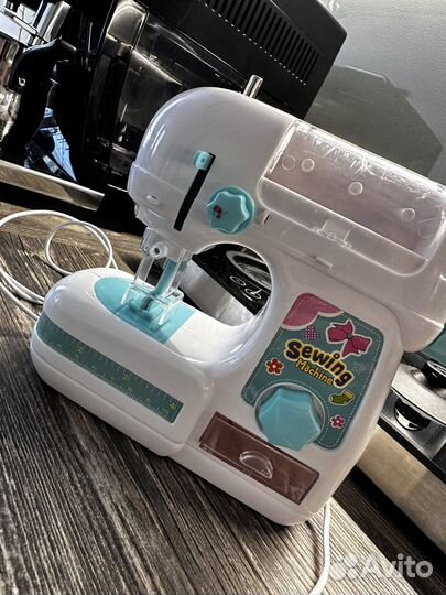Детская швейная машинка