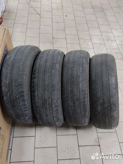 Dunlop Grandtrek ST20 215/60 R17