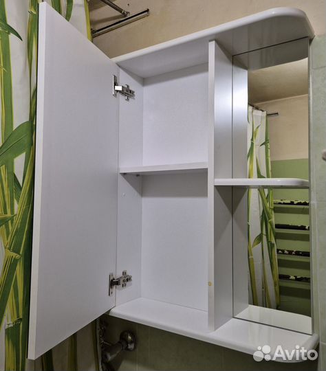 Шкафчик для ванной