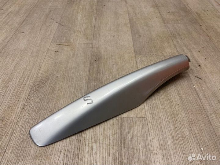 Накладка крепления рейлинга передняя левая Nissan