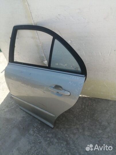 Дверь задняя левая Toyota Avensis AZT250