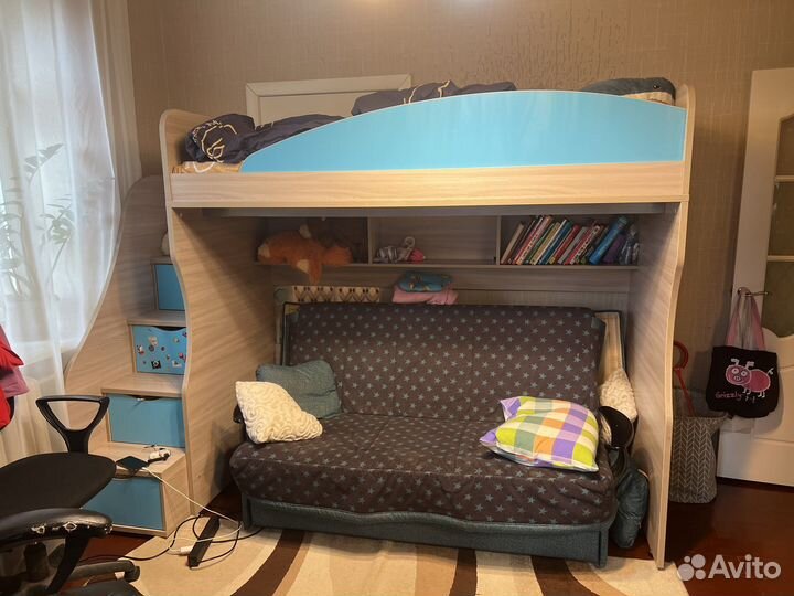Двухярусная кровать