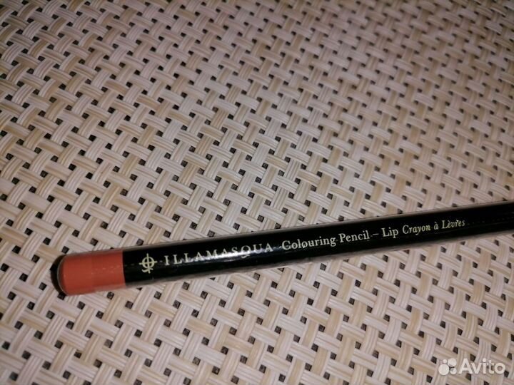 Illamasqua Nude Collection Liner карандаш для губ