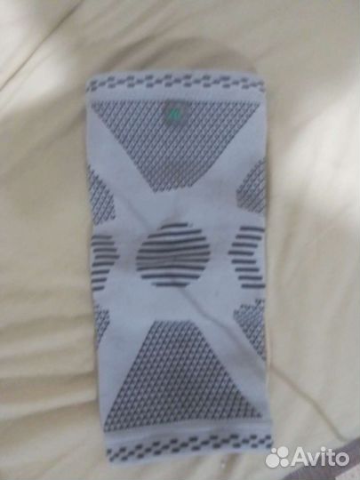 Бандаж на коленный сустав