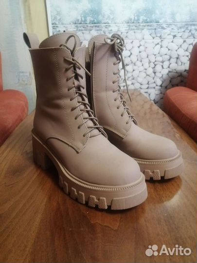 Обувь женская 38 размер