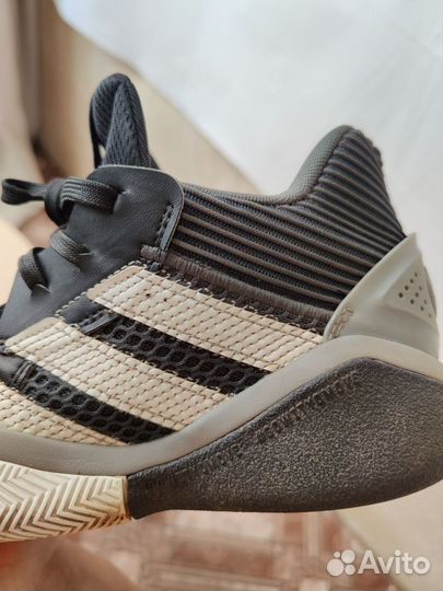 Баскетбольные кроссовки adidas harden stepback 1