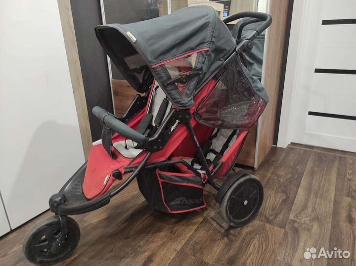 Коляска для двойни и погодок Hauck